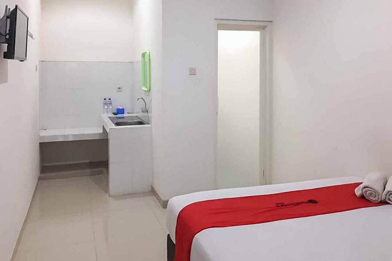 Reddoorz Plus At Panorama Villas Batu Бату Экстерьер фото